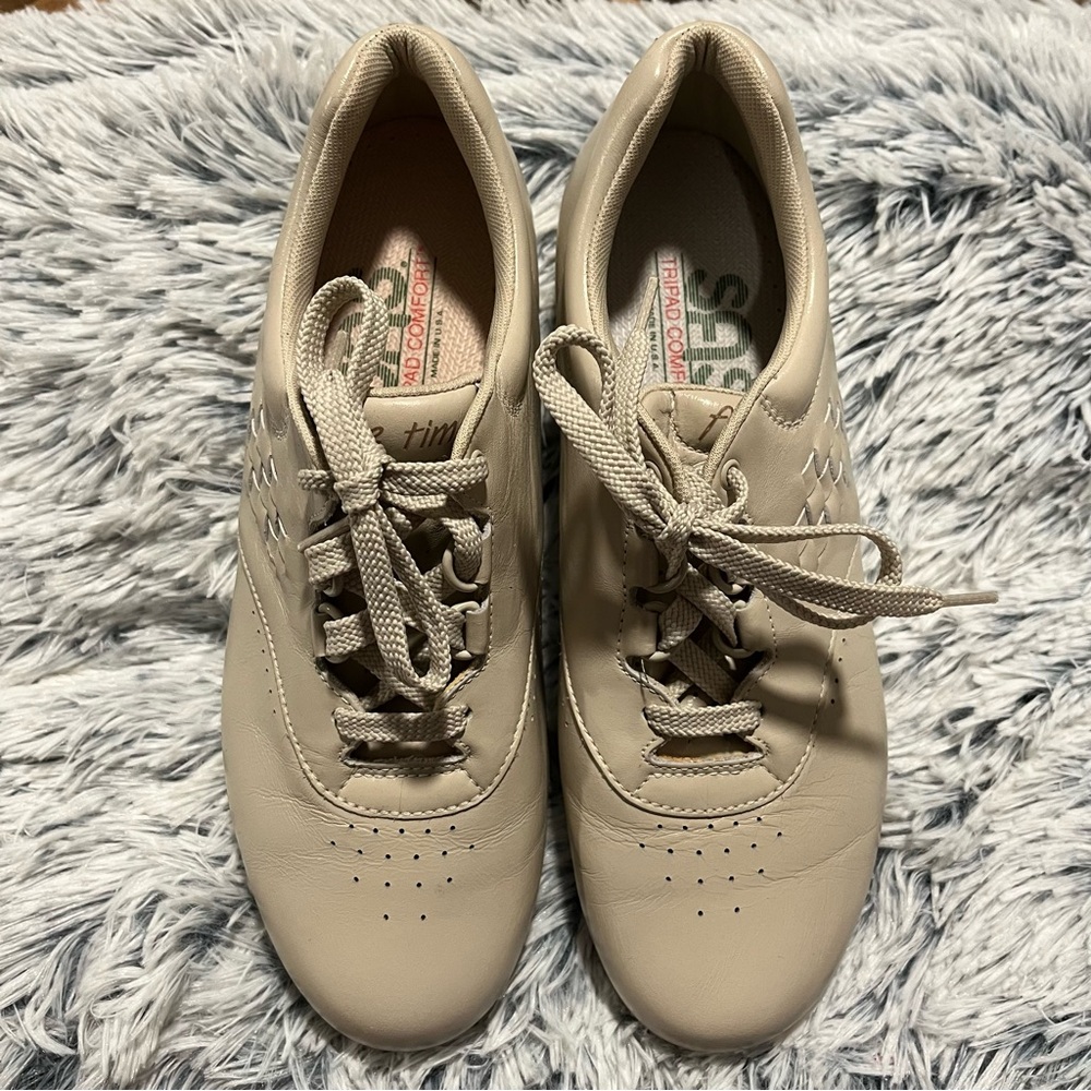 SAS Tan Comfort Shoes Women's Size 8